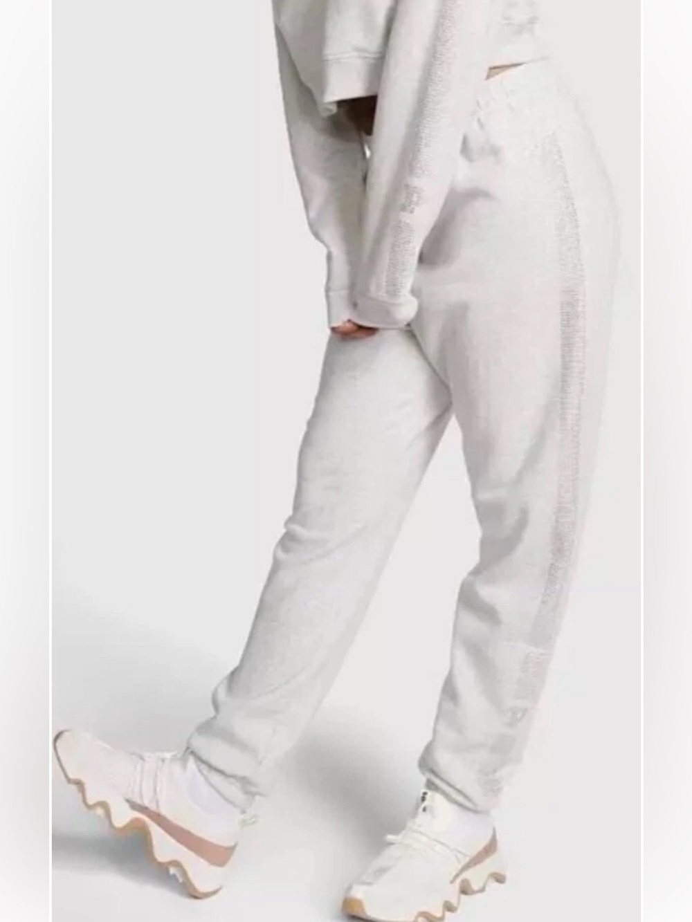 VS PINK rhinestone sweatpants joggers medium nwt light grey washed bling